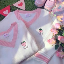 ItGirl Shop Peach Strawberry Embroidery White Sweater NEW