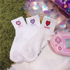 ItGirl Shop Pixel Heart White Socks